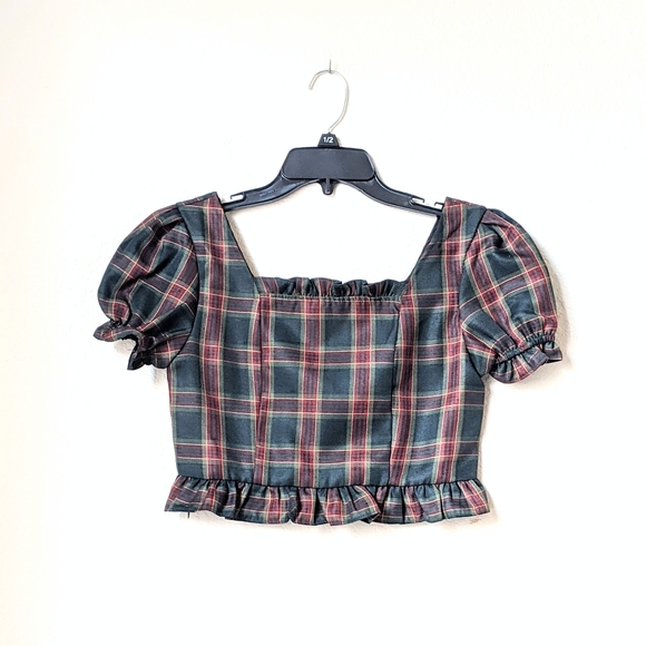 Brandy Melville Tops - green plaid puff sleeve crop top